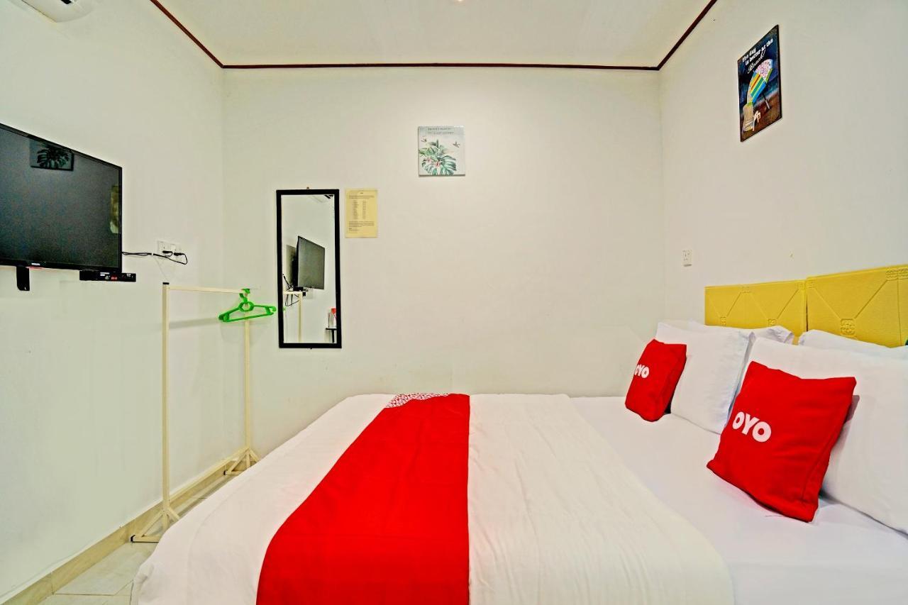 Capital O 90423 Teratai Chalet Otel Kampong Raja Dış mekan fotoğraf