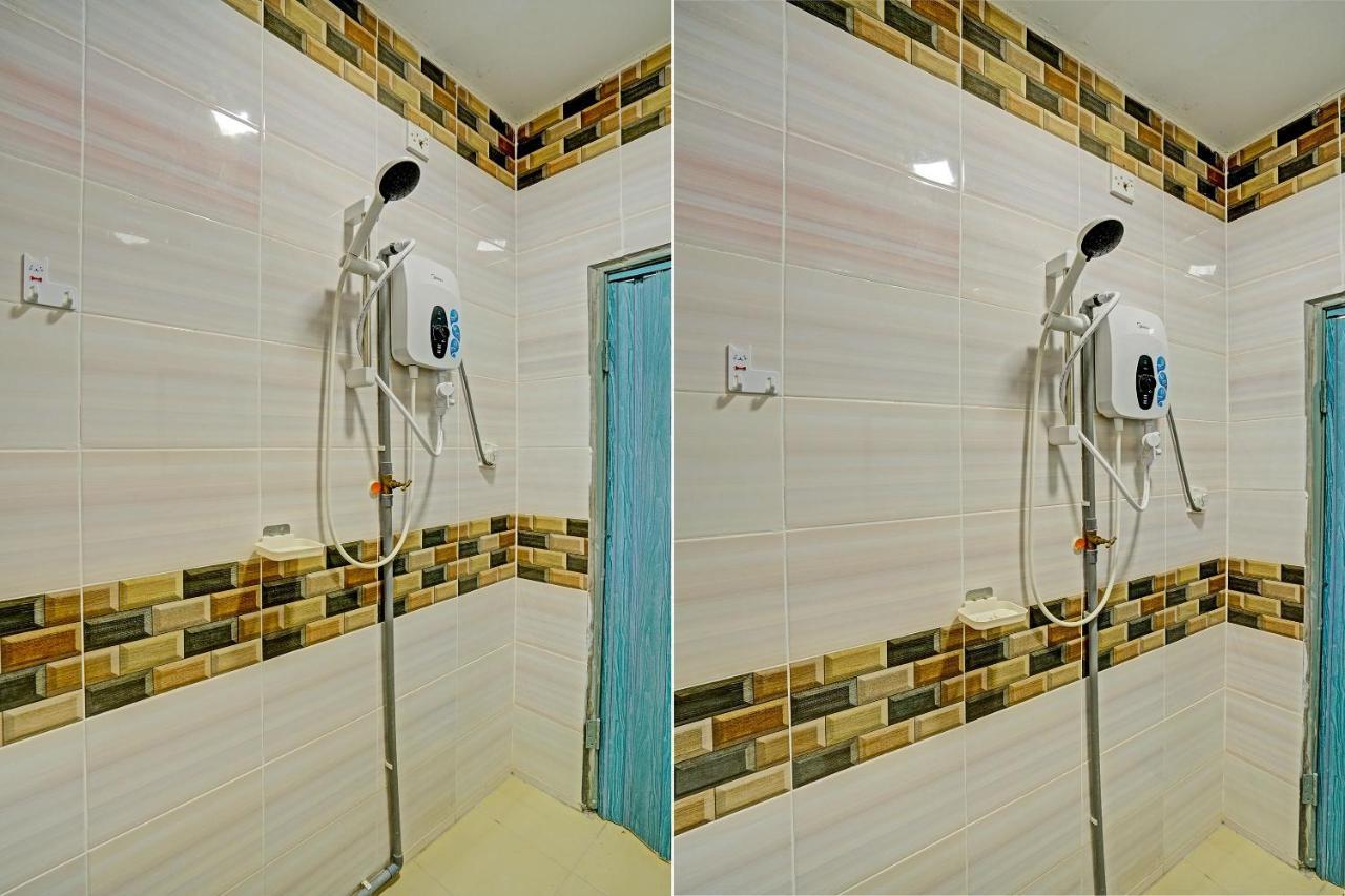 Capital O 90423 Teratai Chalet Otel Kampong Raja Dış mekan fotoğraf